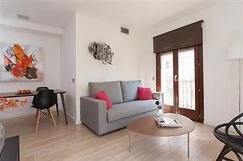 Lodging Apartments Ramblas Boqueria Market 바르셀로나